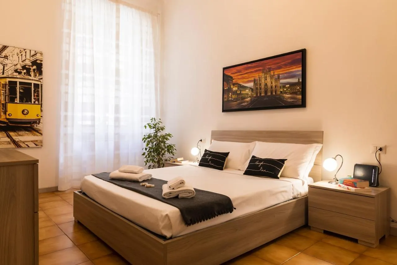 Apartament Casa Zara - Metro Lines Mediolan